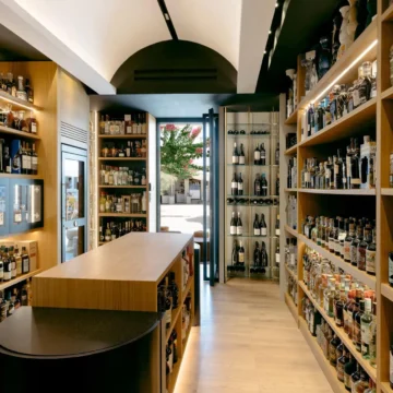 Interior decoration of a beverage cellar
