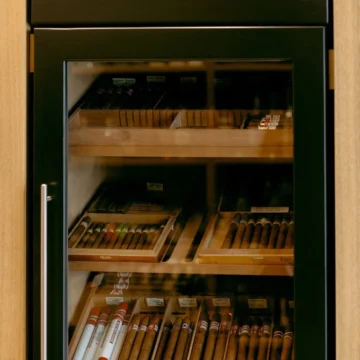 Cigar Stand